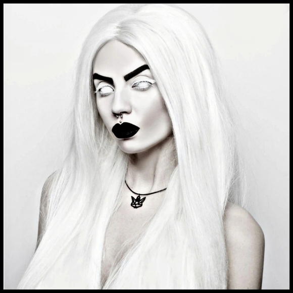 Rogue + Wolf Witch Cat Familiar Necklace – 3D Black Polyamide Pendant NWT | Rare - Picture 2 of 8